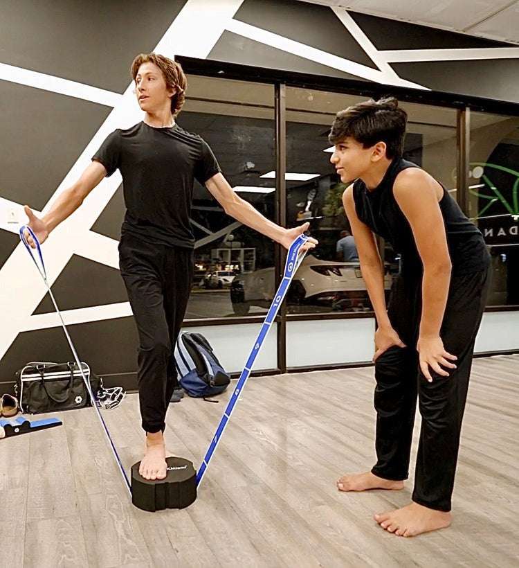 CIRCULAR YOGA BLOCK + PLATINUM PRO BUNDLE (24 Loops Medium Resistance & 11 Loops Light Resistance Stretch Bands)